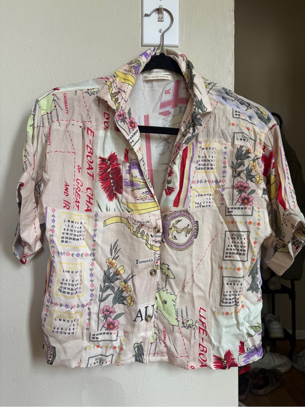 Urban Outfitters destination top
